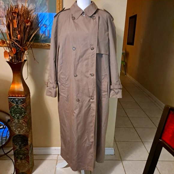 London Towne trench coat - Picture 2 of 12